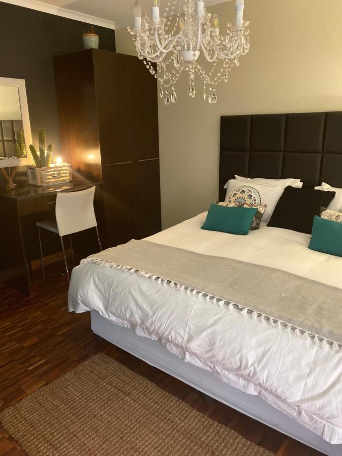 The Hedge Guesthouse Kuruman Eksteriør billede