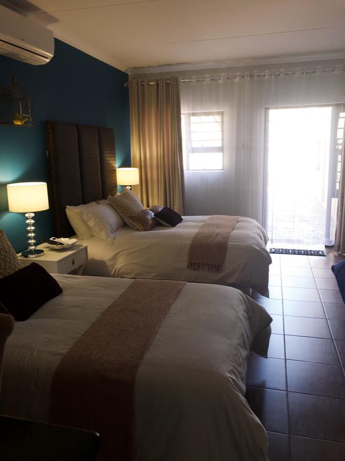The Hedge Guesthouse Kuruman Eksteriør billede